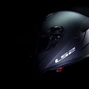 LS2 New Helmet Motorcycle Full Helmet for Men and Women All-Season Universal Motorcycle Anti-Fog Large Spoiler 3C Authentication FF300