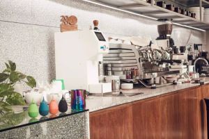 Vsgo Weigao Red Dot Award Manual Grinding Machine Cleaning Ball Electric Grinding Machine Air Blowing Tumbler Color Air Blowing