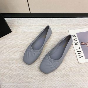 IELGY รองเท้าสวมแฟชั่นกันลื่นสำหรับผู้หญิง