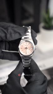 Jam Tangan Wanita Seiko Classic SUR577P1 Light Orange Dial Silver Stainless Steel Band