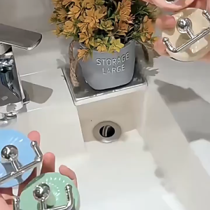 Móc Treo Đồ Hút Chân Khônh Decol Nhiều Màu Sắc 2 Chấu