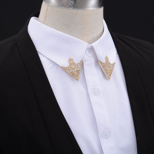 แฟชั่นเข็มกลัดโลหะ Pin สําหรับผู้ชายและผู้หญิงสังเคราะห์ Cubic Zirconia Rhinestone Cross Crown รูปแบบตัวเลขโรมันฝังอัญมณีประดิษฐ์