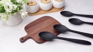 1Pc Soft Silicone Spoon Stirring Long Handle Tableware Cooking Utensils Ladle Kitchen Accessories