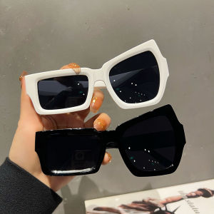 Pu Young Same Style New Arrival Ins Super Popular Fashion Wind Eyebrow Picking Funny Personality Irregular Sunglasses Female Size Eye Glasses