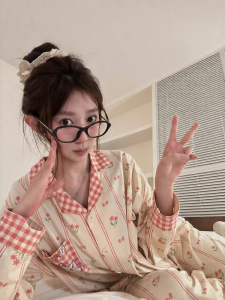GONGDIE | Light and Soft Long Sleeve Ladies Sleepwear Set for Spring and Autumn