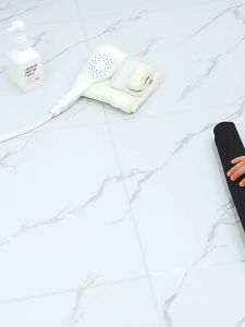 Super Absorbent & Anti-Slip Bathroom Mats: Quick Dry Shower Rugs & Doormat for Bedroom