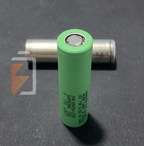 Pin sạc xả cao Samsung INR18650 25R mới 100% Miễn phí giao hàng khu vực Tp.HCM Nội trở 11-12 mÔm