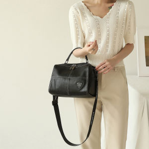 Top Layer Cowhide Leather Boston Pillow Shaped Handbag Womens Commuter Single Shoulder Slant Cross Bag Large Capacity