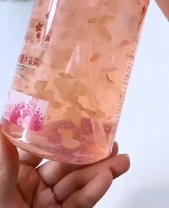 OISE Premium Shower & Bath Gel Cherry Blossom & Rose Scent Moisturizing Long-Lasting Fragrance 500ml