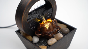 EN น้ำพุตั้งโต๊ะดีไซน์สร้างสรรค์ ตกแต่งบ้าน ผ่อนคลาย ฝึกสมาธิ น้ำพุน้ำตก เสริมโชคลาภ พร้อมของขวัญประดับไฟอ่อนๆ