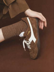Retro Thin-sole Racing Shoe