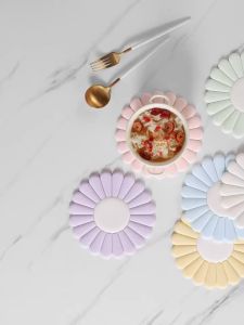 1pc Silicone Trivet  Mat  Non-Slip & Heat Resistant Hot Pads For Kitchen Countertop  Perfect Trivet For Hot Dishes  Modern Desig