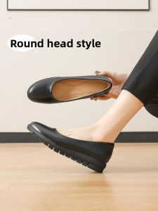 Anti-Slip Comfortable Flat Work Shoes Black Round Toe