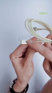 Kabel Data ROBOT RSL100 3A Lightning 100cm i-Phone - Garansi Resmi 1 Tahun