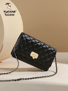 TUCANO | Classic Style Small Bag