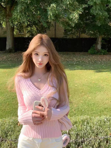 Slim Fit Long Sleeve V-Neck Knitted Sweater Womens Design Twist Top Base Shirt Autumn New Style Commute Fashion Korean Version