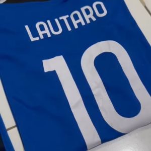 bisa cod setelan bola anak inter milan club lautaro terbaru set kaos sepak bola termurah berkualitas baju futsal laki