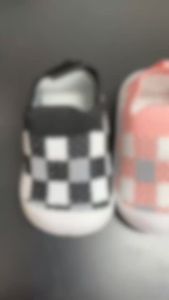 [JN] Baby Shoes Bibi Sound NonSlip Shoes I Baby Shoes Newborn Boy Girl Kids Soft Snekers Toddler I Kasut Bunyi  婴儿柔软哔哔鞋