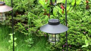 Solar Retro Camping Lantern Waterproof Vintage Night Lighting Portable Outdoor Hanging Tent LED Chandelier Light for Garden