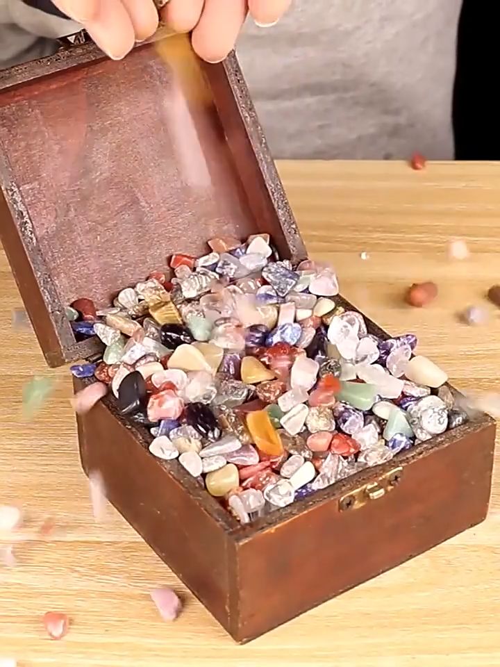 Đá thạch anh nhiều màu tự nhiên 100% vụn đá phong thủy thanh tẩy bài tarot 50g Đá vụn trang trí bể cá chậu cây