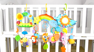 ~Dari KL~Mainan Gantung Bayi Plush Kartun Haiwan Dengan Squeake Baby Toys Infant Newborn Hand Rattle Hanging Soft Book Wrist Foot Sock Kids Toy Cartoon Animal Plush
