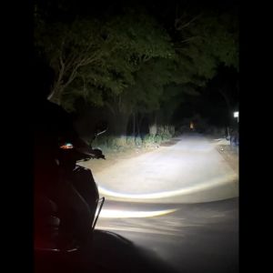 P8PRO รถ LED ไฟหน้ารถ LED มินิโปรเจคเตอร์ H4 LED ไฟหน้าหลอดไฟโปรเจคเตอร์ Lampu Kereta LED