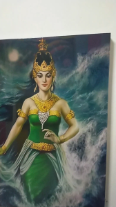 Hiasan Dinding Super Jumbo RORO KIDUL MAHKOTA Media Kain Kanvas Premium