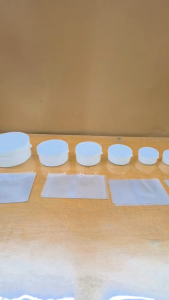100pcs Shrink Wrap Plastic Packaging for Bottle Container Shrinkable Tape Cap Sealer for Plastic 1oz/ 4oz