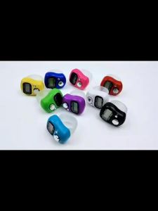 เครื่องนับจำนวน ดิจิตอล สวมนิ้วมือ นับบทสวดมนต์ นับก้าว นับเลข จอ LCD ขนาดใหญ่ ง่ายต่อการตรวจสอบการอ่านค่า สุ่มสี