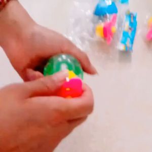 Luminous top speed gyro kindergarten small toy gyro clockwork children toys student gifts