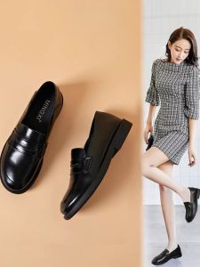 รองเท้าส้นแบนหนังวัวผู้หญิงฤดูใบไม้ร่วงใหม่ รองเท้าลำลองแบบสวมสบาย พื้นยาง รองเท้าส้นแบนแบบสวมสบาย สไตล์อังกฤษ รองเท้าหนังขนาดเล็ก