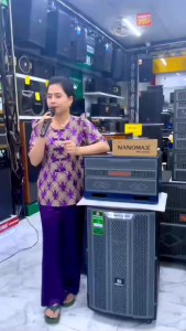 ( Tặng Kèm 2 Micro) Loa Karaoke Xách Tay Nanomax X-17 Bass Đôi 16cm 320w bass đôi 25cm mạnh mẽ tạo ra âm thanh cân bằng sống động và đầy đủ dải tần số. Dù bạn sử dụng loa cho những buổi karaoke sôi động hay các bữa tiệc âm nhạc loa luôn đảm bảo mang l