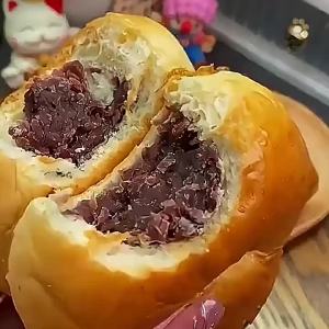 Breakfast Cheese-filled Bread Red Bean Paste