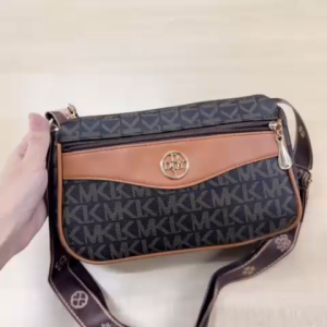 WOMEN SLING BAG SHOULDER BAG GIRLS HANDBAG PEREMPUAN HANDBAG BEAUTIFUL AND GOOD KUALITY READY STOCK