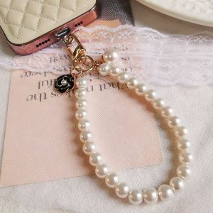 Handmade Short Pearl Lanyard Phone Strap Elegant Butterfly Knot Pendant High-End Feel Phone Accessory for Women by Hòu Làng Zhě