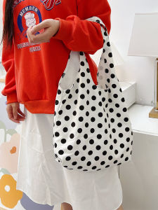 กระเป๋าผ้าใบลายจุดสไตล์ญี่ปุ่นสำหรับใส่ไปเรียน กระเป๋าสะพายไหล่ข้างเดียวแบบลำลองสำหรับผู้หญิง กระเป๋าผ้าใบที่สามารถซักได้