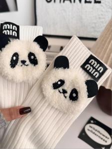 ถุงเท้าข้อสูงลายหมีการ์ตูนฤดูใบไม้ร่วงสำหรับผู้หญิง ถุงเท้าข้อสูงทรงสามมิติหมีแพนด้าสีดำขาว ถุงเท้าข้อสูงแบบอเนกประสงค์