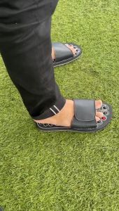 Sandal Refleksi Kaki Kesehatan Model Jepit/Rematik/Terapi/Refleksi/Akupuntur Tradisional untuk Mengatasi Pegal Linu dan Nyeri Pinggang - Pria