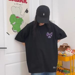 Tsion New Item 🍓 เสื้อยืดแฟชั่นสไตล์ เสื้อยืดคอกลมแขนสั้น ผ้านิ่มใส่สบาย เหมาะกับฤดูร้อน สกีนลายสุดน่ารักอักษรอังกฤษ และหมีอวกาศ ผู้ชายในชุมชน น้ำที่ปรึกษาราคา สามารถรับรองได้ทั้งหมด 200 บรรจุภัณฑ์