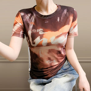 YIMEI 2025เสื้อยืดได้รัดรูปไซดืใหญ่ใหม่เสื้อแฟชั่นแขนแขนสั้นคอกลมพิมพ์ลายตาข่ายตำแหน่งดอกไม้อินเทรนด์พิมพ์ลายย้อนยุค