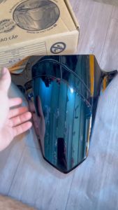 Mặt nạ thay thế - Vario 160 k2 màu đen bóng lắp như zin