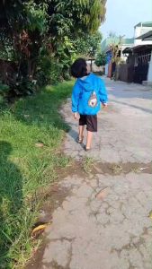 LABUBU Jaket anak LABUBU viral bahan parasut cewek cowok motif LABUBU