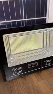 Đèn pha năng lượng mặt trời 100W 200W 300W  500W Vỏ nhôm Báo pin ngoài