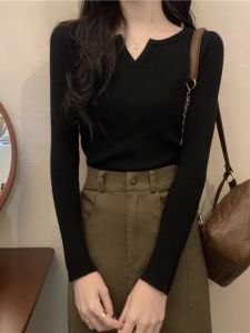 เสื้อสเวตเตอร์ถักคอวีสีดำ แขนยาว ทรงสลิมฟิต สำหรับผู้หญิง ช่วงฤดูใบไม้ร่วง/ฤดูหนาว เสื้อชั้นในขนสัตว์ แฟชั่นเกาหลี