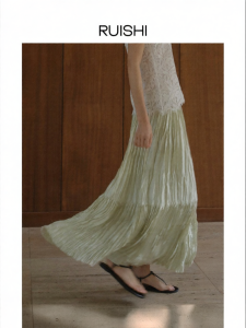 epoque de rueen | Silk-like Elastic Waist Pleated Skirt