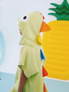 AquaPlay Diving Swimming Avocado Green Dinosaur Beach Childrens Bath Towel Cloak with Hood and Cap Water-Absorbing and Quick-Drying Bathrobe