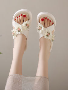 Fashionable Thick Bottom Slip-On Sandals Womens Summer Outdoor Wear Floral Embroidery Korean Style Casual PVC Material