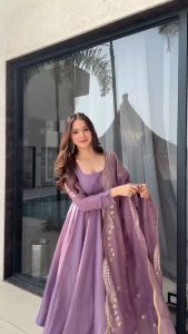 [PRE ORDER] {GOWN+PENT+DUPATTA COLLECTION} SIZE:-M TO 2XL FABRIC : Heavy Fandy Silk~ Delivery Lead Time : 10 days