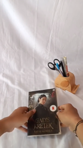 Phone holder Tatakan Handphone tatakan hp model gajah burung dinosaurus paus bahan kayu mahoni unik dan lucu