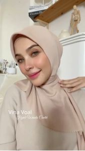 HIRA - Hijabwanitacantik - Segi Empat Vina Voal | Hijab Segi Empat
